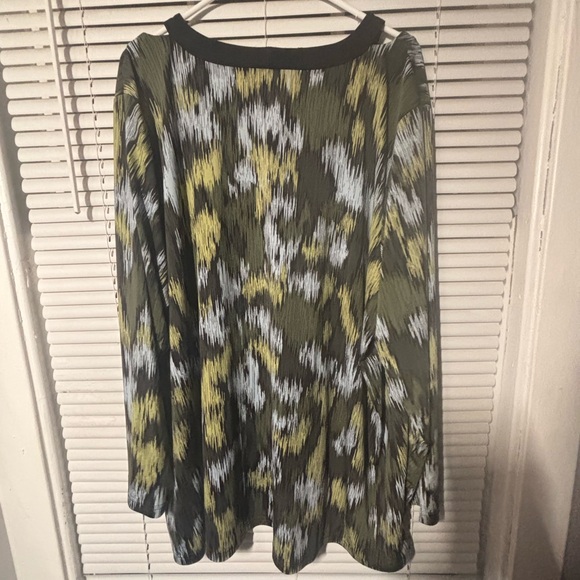 Patterned blouse - Picture 3 of 3
